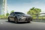 Toyota Camry Hybrid giảm 140 triệu đồng, giá chỉ từ 1,32 tỷ