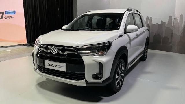 Suzuki XL7 2026 lộ diện hoàn toàn, mặt ca-lăng lớn, mâm thay đổi