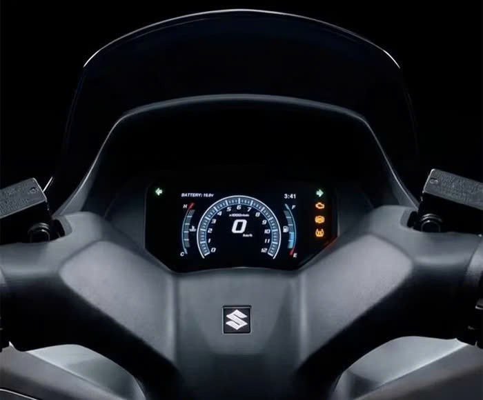 Suzuki ra mắt xe ga mới, thổi hơi nóng vào Honda SH