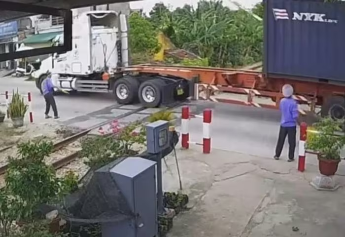 Tổng hợp tin tức tai nạn giao thông mới nhất ngày hôm nay 10/7/2026 Tổng hợp tin tức tai nạn giao thông mới nhất ngày hôm nay 10/7/2026