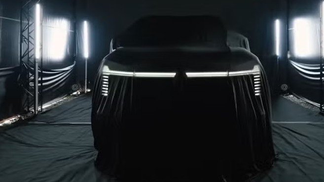 Mitsubishi hé lộ nội thất Pajero thế hệ mới trước ngày ra mắt
