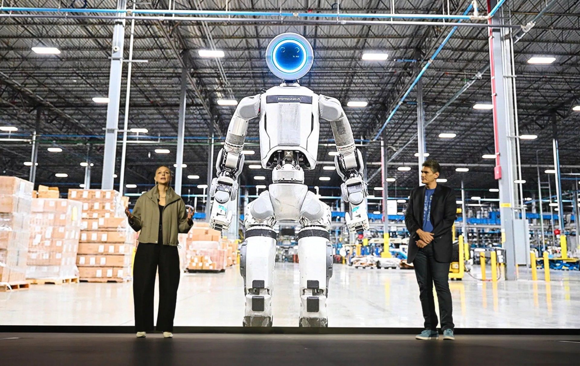 Công nhân Hyundai đình công vì tiền lương và lo ngại robot AI lấy mất việc làm