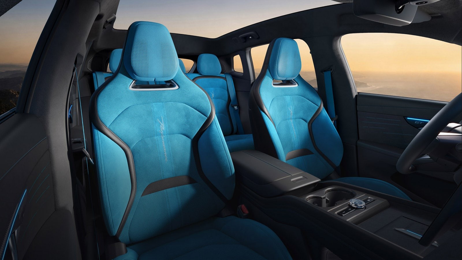 Lynk & Co ra mắt mẫu PHEV 07 GT kiểu dáng wagon, giá khởi điểm 613 triệu đồng Ghế ngồi của Lynk & Co 07 GT