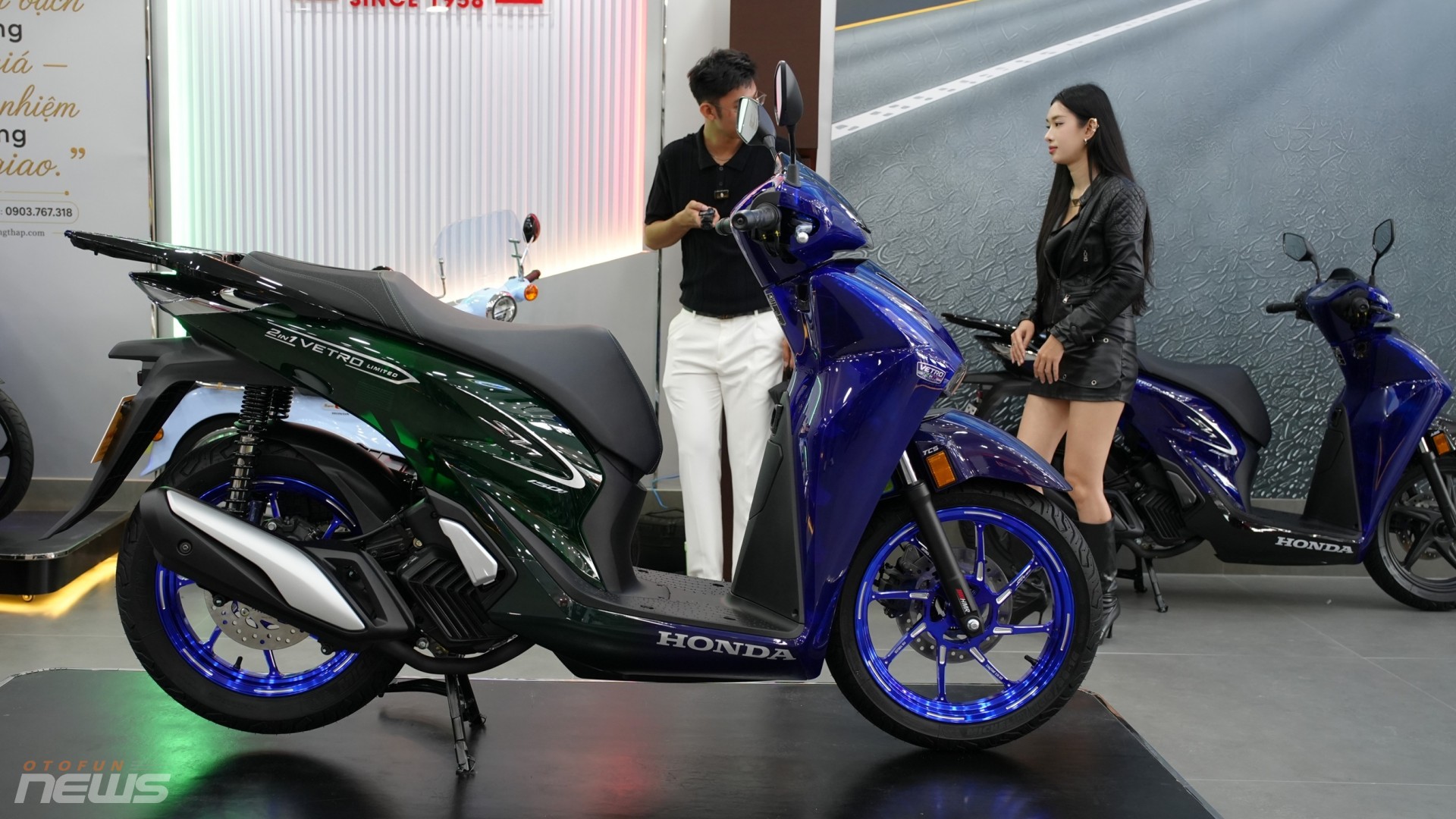 Honda SH150i phối hai màu độc đáo, giá cao gấp đôi SH160i chính hãng