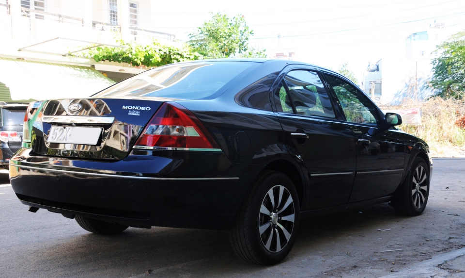 ford mondeo cu gia duoi 200 trieu dong xe sang kinh te de choi tet