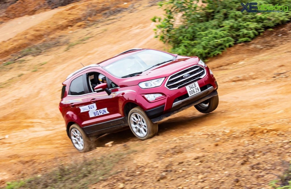 ford ecosport trinh dien kha nang off road an tuong trong ngay hoi trai nghiem va sang tao