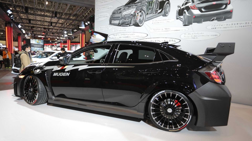 mugen tung ra goi do nhu transformer cho honda civic