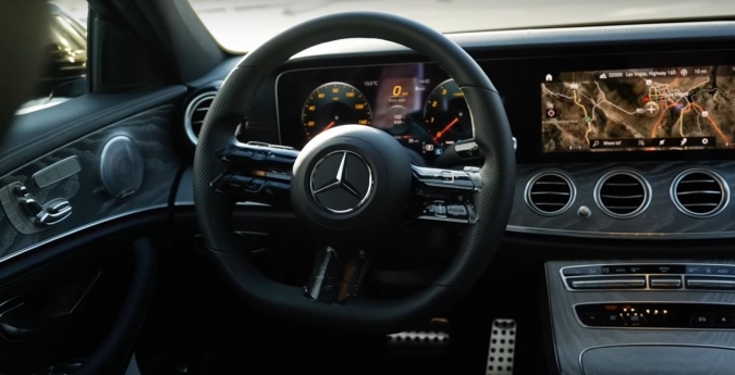 Lộ thiết kế vô lăng của Mercedes-Benz E-Class thế hệ mới: Thanh mảnh và hiện đại