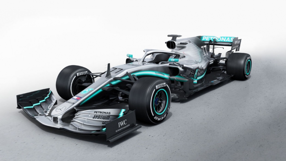mercedes gioi thieu xe dua f1 moi cho mua giai 2019