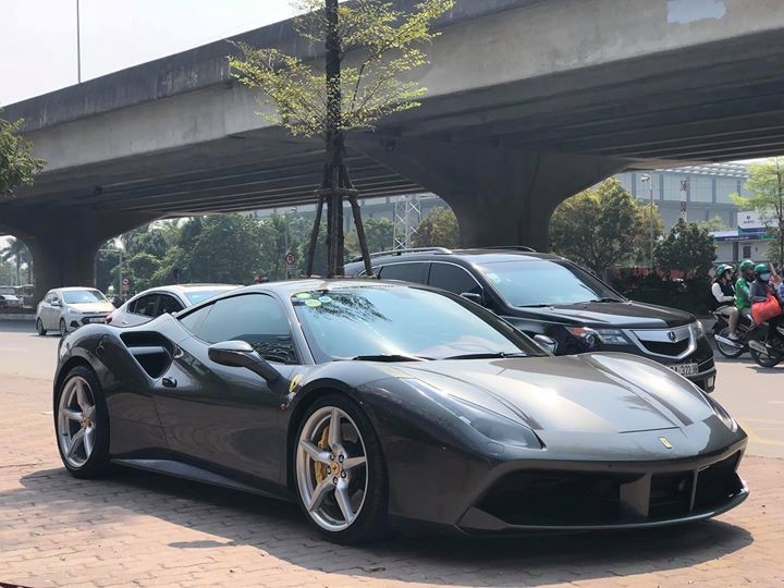 Ferrari 488 GTB từng của Cường đô-la được rao bán với giá chỉ 7,3 tỷ đồng ferrari 488 gtb tung cua cuong do la duoc ban lai voi gia chi 73 ty dong