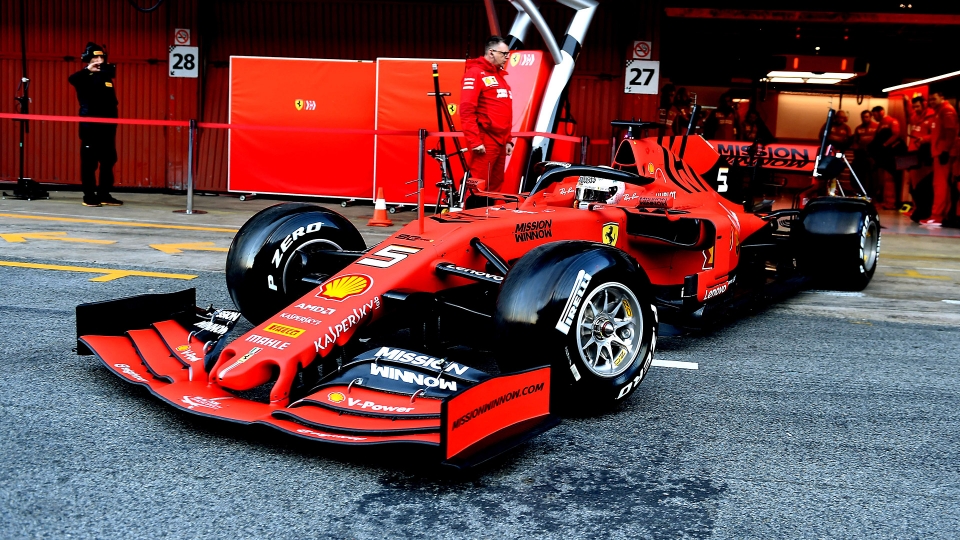 Ferrari Sf90 Lỗi Kỹ Thuật Khiến Sebastian Vettel Gặp Nạn Trước Thềm Mùa  Giải F1 2019 | Otofun News