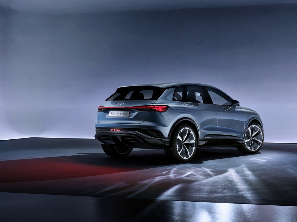 audi gioi thieu q4 e tron sac day 80 chi mat 30 phut tam hoat dong 450km