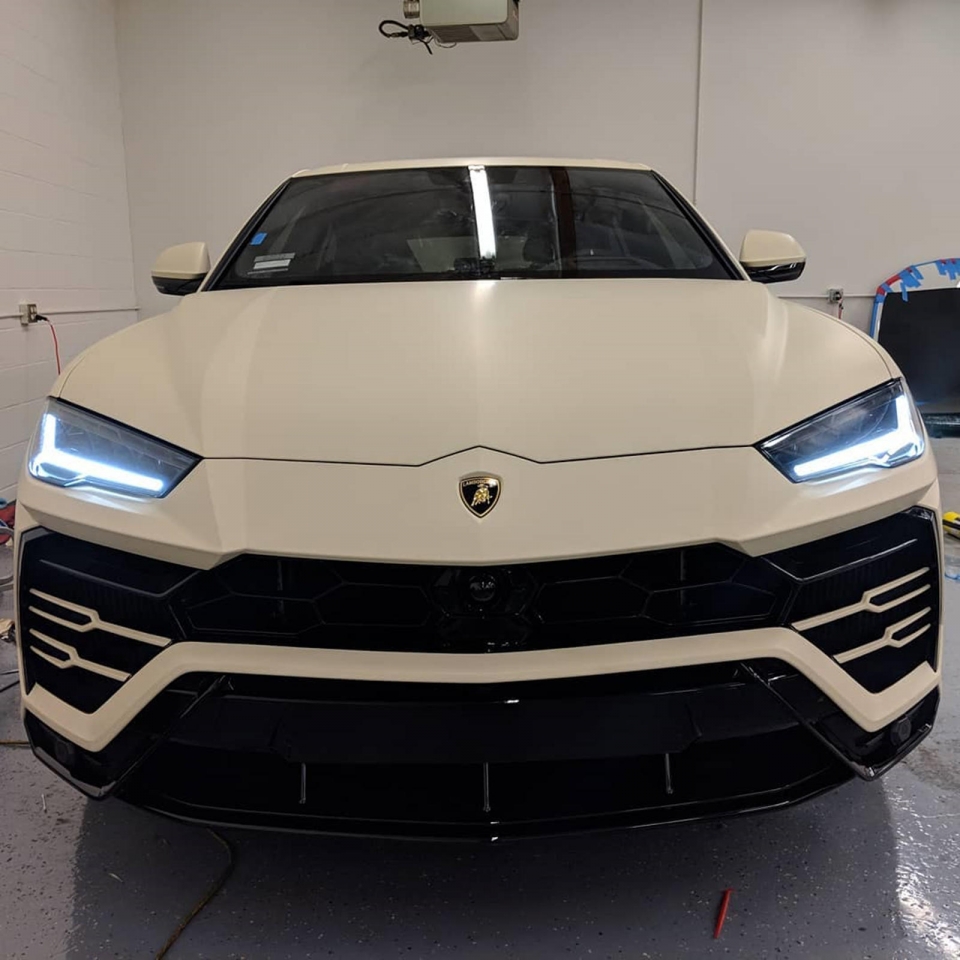 lamborghini urus do di cua rapper kanye west bi cu dan mang che xau dien dao