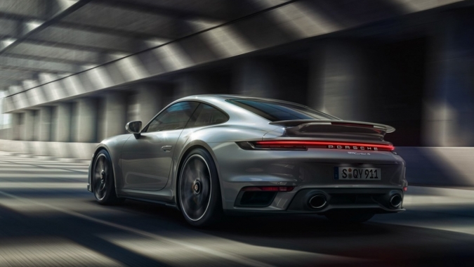Porsche 911 Turbo S 2020: Tăng tốc từ 0-100km/h trong 2,7 giây
