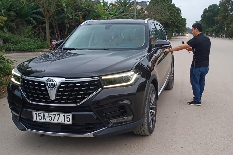 brilliance v7 ve viet nam xe trung quoc dong co bmw gia 700 trieu