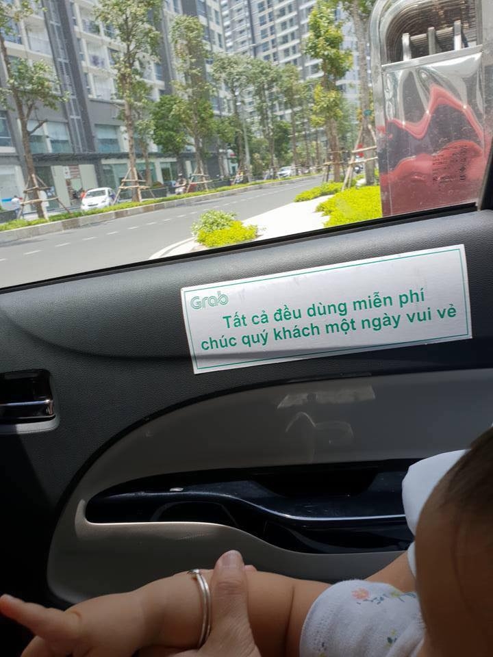 tai xe grab khien ai cung muon di vi xe day ap do an mien phi