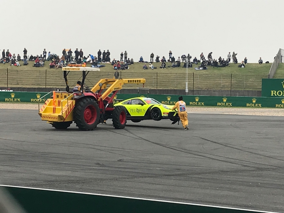 Trải nghiệm làm tình nguyện viên ở đường đua F1 - Thượng Hải Grandprix 2019 trai nghiem lam tinh nguyen vien o duong dua f1 thuong hai grandprix 2019