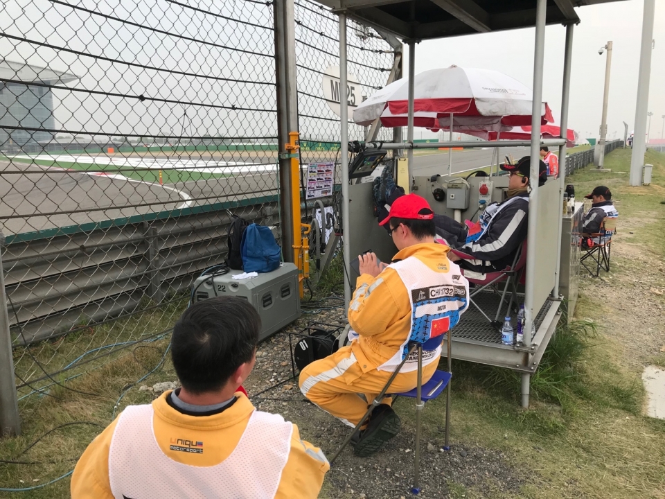 Trải nghiệm làm tình nguyện viên ở đường đua F1 - Thượng Hải Grandprix 2019 trai nghiem lam tinh nguyen vien o duong dua f1 thuong hai grandprix 2019