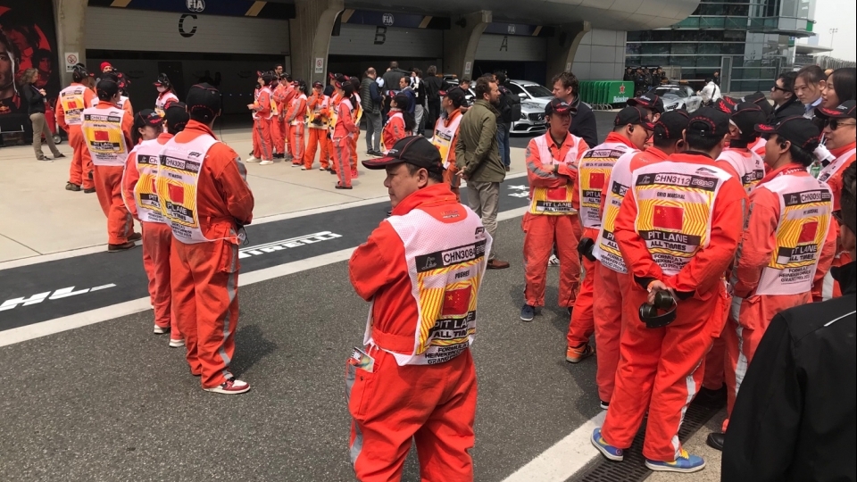 Trải nghiệm làm tình nguyện viên ở đường đua F1 - Thượng Hải Grandprix 2019