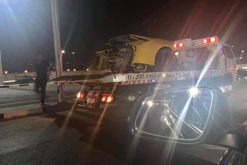 lamborghini huracan gay doi sau tai nan nguoi lai van binh an vo su