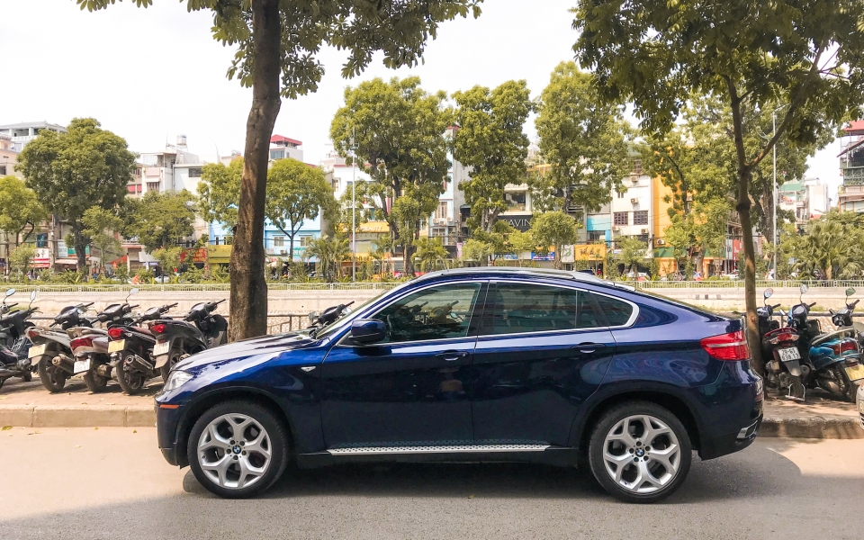 BMW X6 đời 2008 giá khoảng 750 triệu có kén người mua? bmw x6 doi 2008 gia khoang 750 trieu co ken nguoi mua