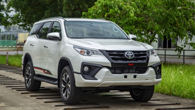 Toyota Việt Nam chính thức bán Fortuner lắp ráp trong nước: Tăng giá, thêm trang bị