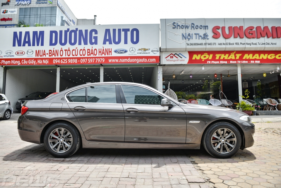 cho vinfast lux a hay mua bmw 523i 2011 cu 900 trieu