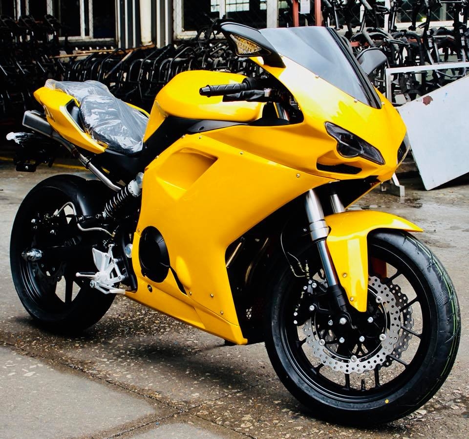 Ducati 848 bị nhái trắng trợn, giá rẻ và chỉ bảo hành 1.500km ducati 848 bi nhai trang tron o pakistan