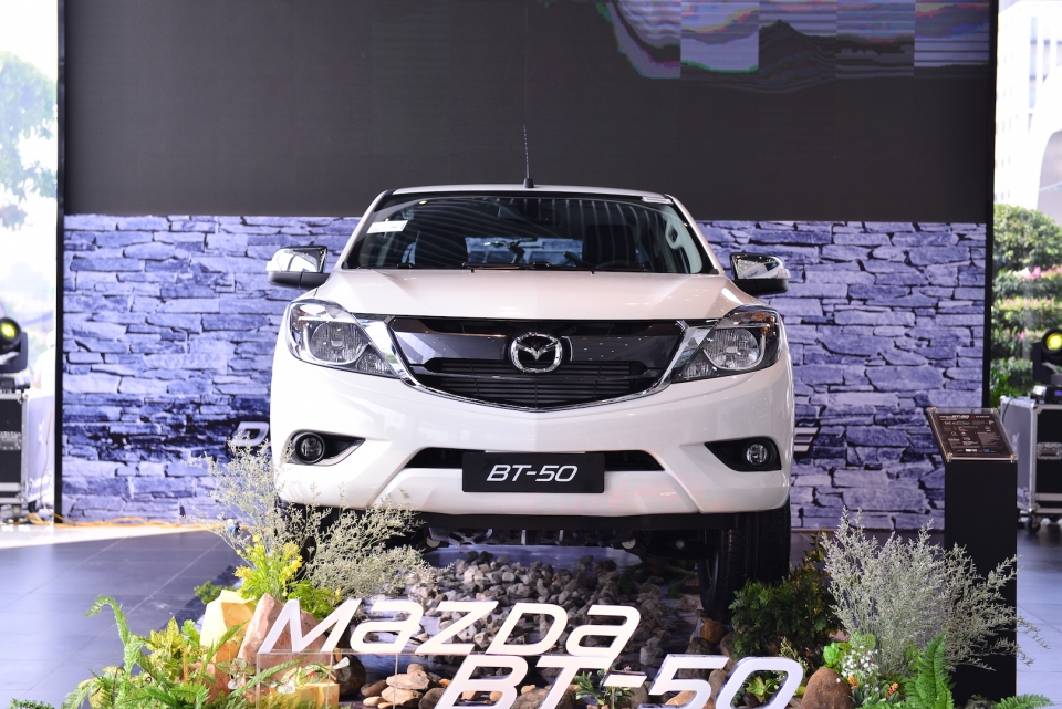 mazda chinh thuc gioi thieu bt 50 2019