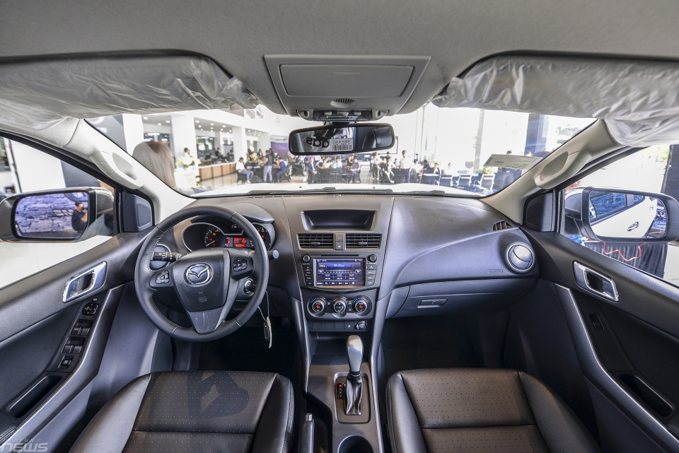 chi tiet mazda bt 50 2019 vua ra mat tai viet nam