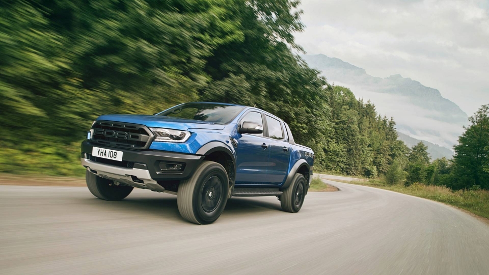 Ford Ranger Raptor ra mắt châu Âu cùng video quảng cáo cực kỳ ấn tượng