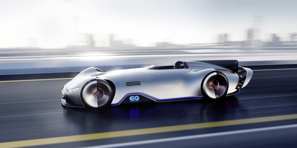 mercedes gioi thieu mui ten bac moi mang ten eq silver arrow
