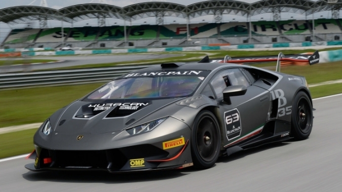 Cơ hội cho khách hàng Việt trải nghiệm cảm giác đua xe chuyên nghiệp cùng Lamborghini
