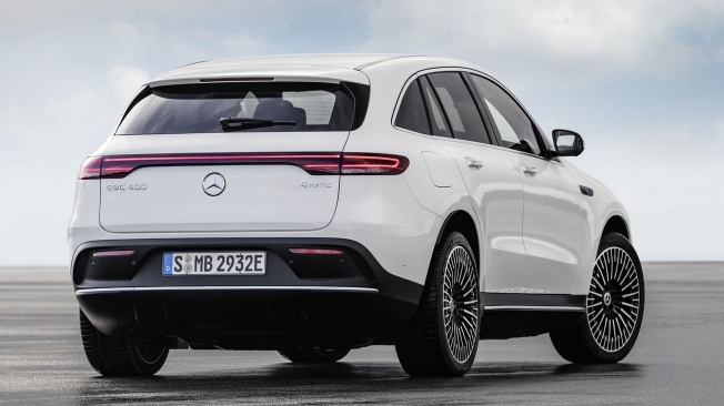 Audi E-Tron đối đầu Mercedes Benz EQC: "Kẻ tám lạng, người nửa cân"