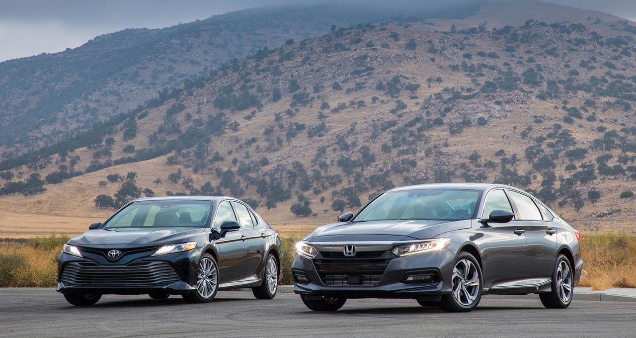 chon honda accord 2019 sap ve hay toyota camry