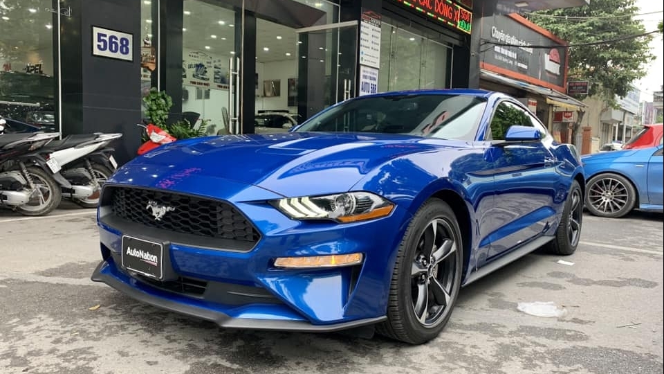 Chi tiết Ford Mustang 2.3 Ecoboost 2018 tại Hà Nội