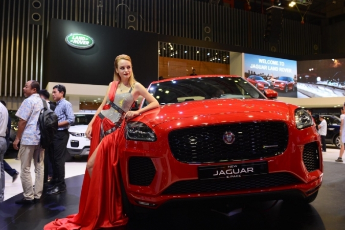 Jaguar Land Rover và không gian sang trọng, thể thao