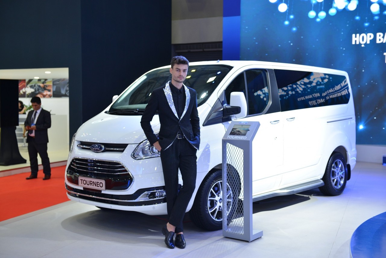 ford escape 2020 ra mat tai vms 2019