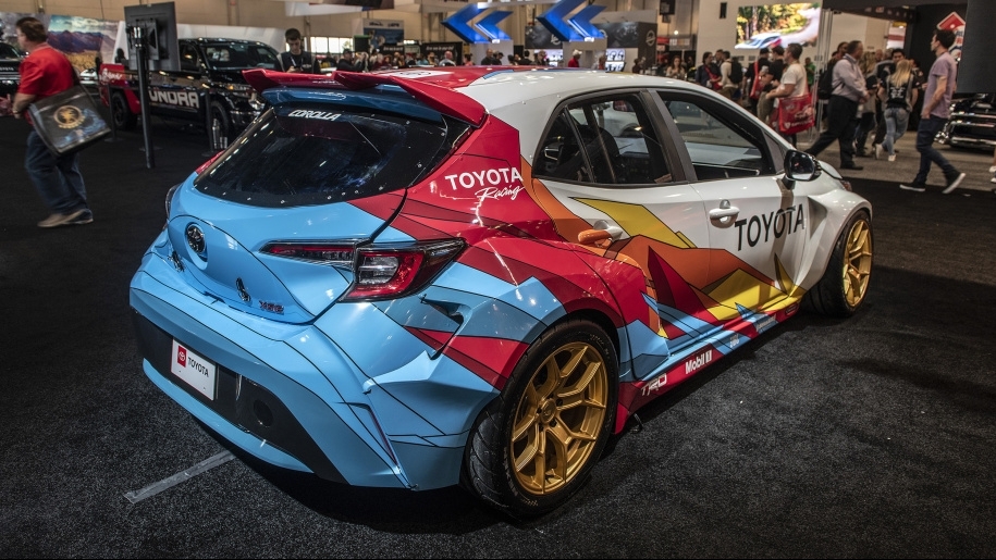 Đi ngắm dàn "quái thú" ở Triển lãm xe độ SEMA