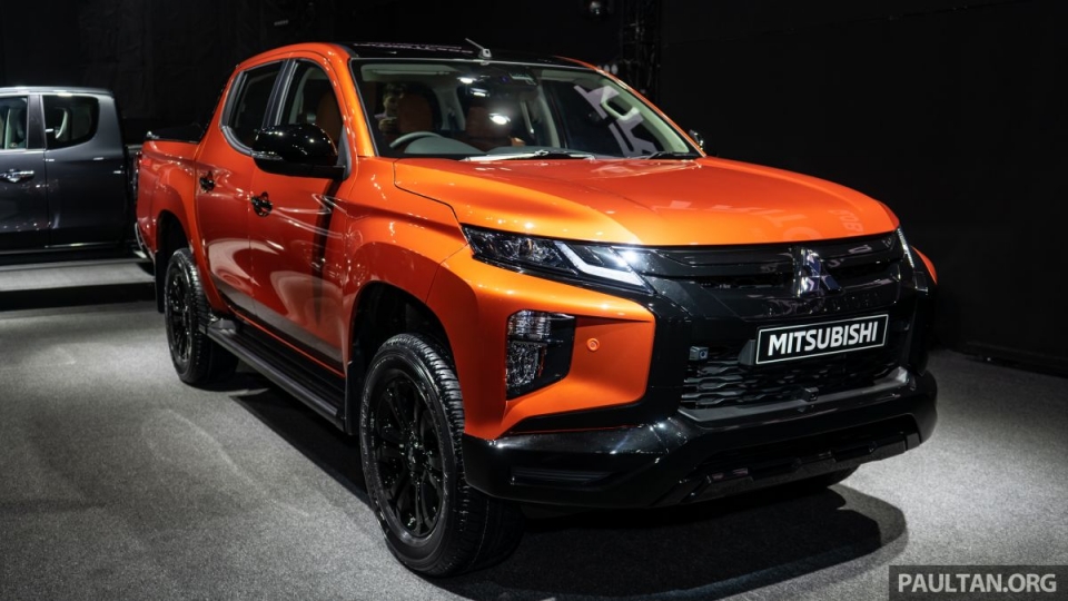 mitsubishi triton 2019 ban facelift ra mat tai thai lan thay doi lon ve ngoai hinh