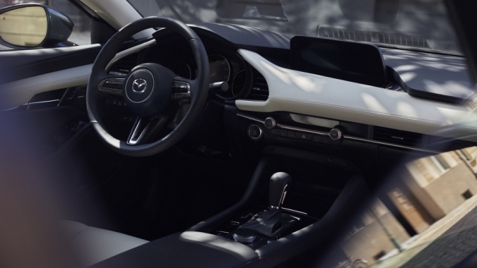 Mazda 3 2019 ra mắt với thiết kế mê hoặc cùng động cơ SkyActiv-X