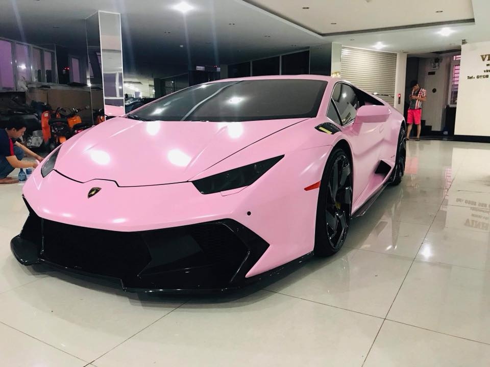 chi tiet bo ao hong ca tinh tren lamborghini huracan cua dai gia bac lieu