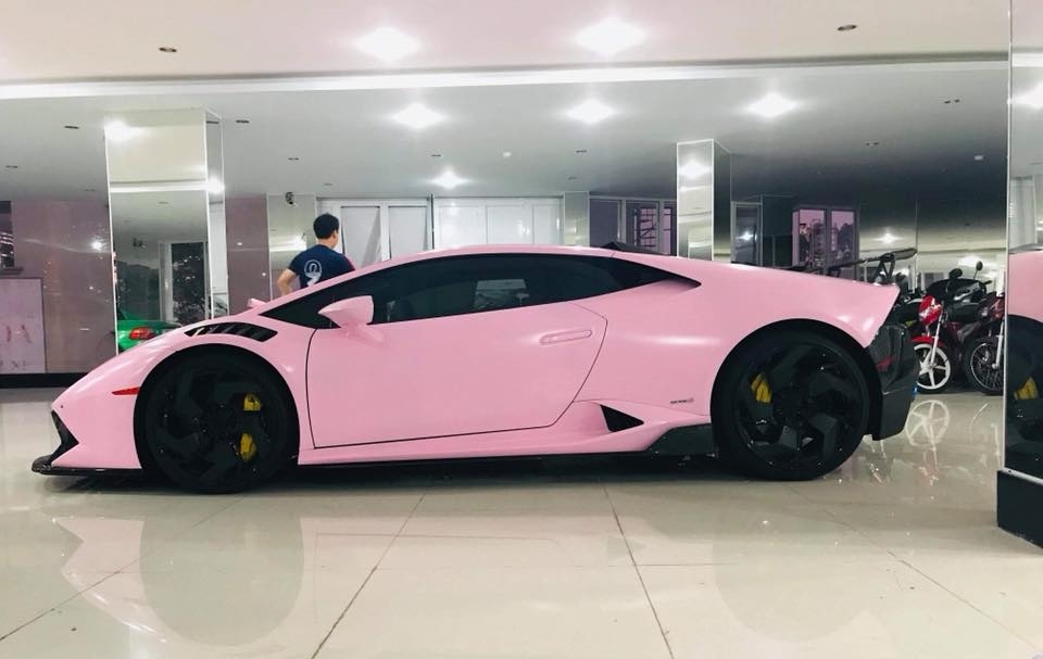 chi tiet bo ao hong ca tinh tren lamborghini huracan cua dai gia bac lieu