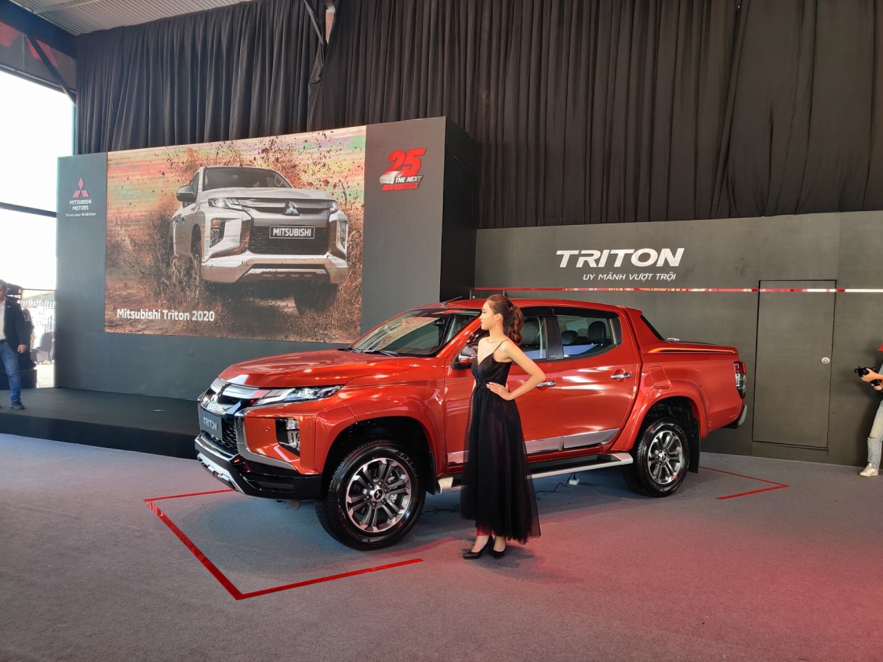 Mitsubishi Triton 2020: An toàn nhất phân khúc, giá cao nhất 865 triệu mitsubishi triton 2020 an toan nhat phan khuc gia cao nhat 865 trieu