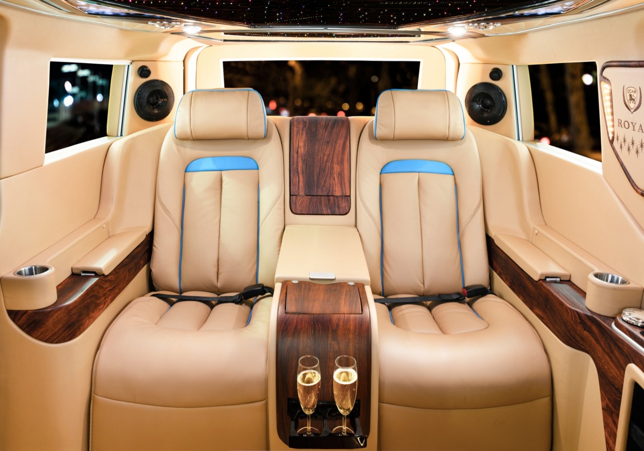 dcar royal lay cam hung tu rolls royce cullinan