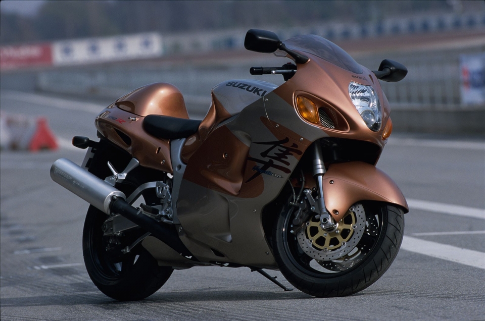 suzuki tuyen bo khai tu sieu motor hayabusa tam biet than gio