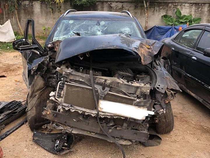 suv trung quoc zotye z8 dam goc cay nat dau tai xe binh an vo su