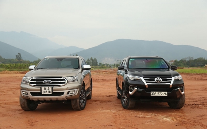 So sánh Ford Everest AT với Toyota Fortuner AT