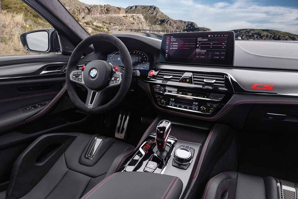 Xe hiệu suất cao BMW M5 CS mạnh 627 mã lực