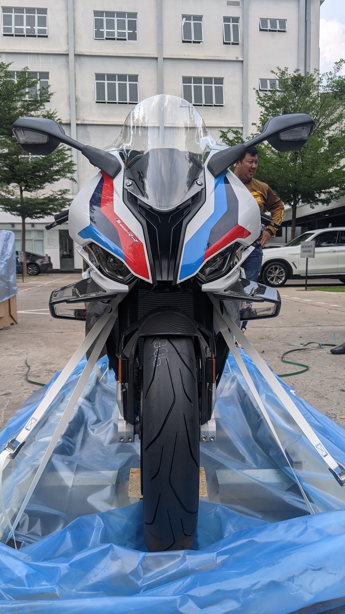 Superbike BMW M 1000 RR giá 1,6 tỷ đồng tại Việt Nam